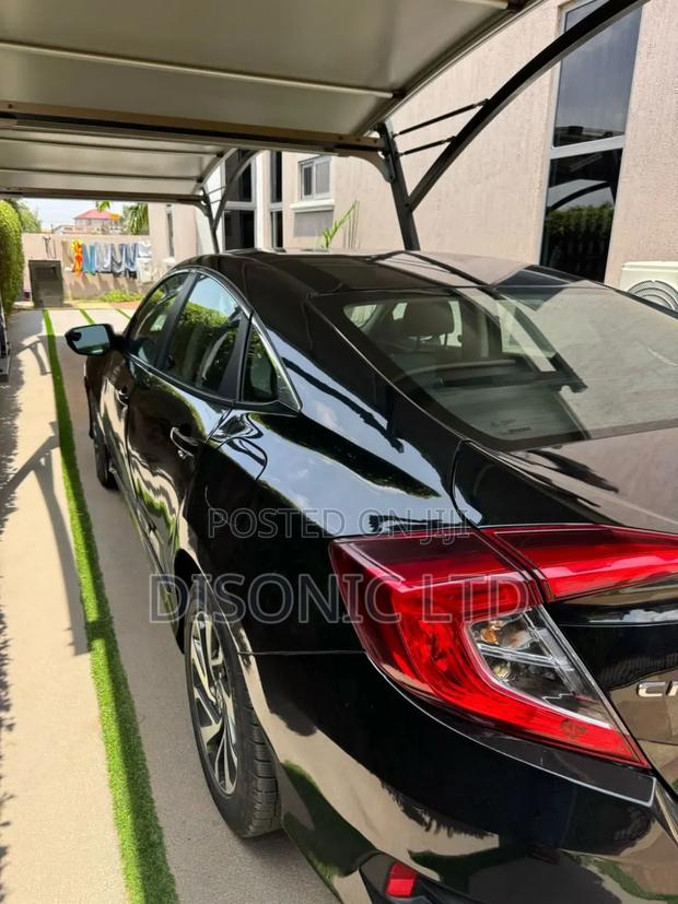 Honda Civic 2019 Black · Photo 6