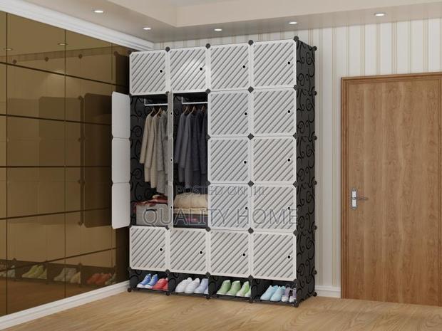 Plastic Wardrobe 20 Cubes · Photo 2