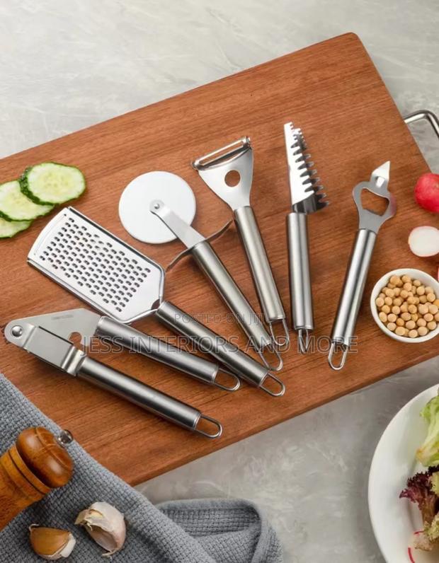 21-Piece Kitchen Utensil Set · Photo 2
