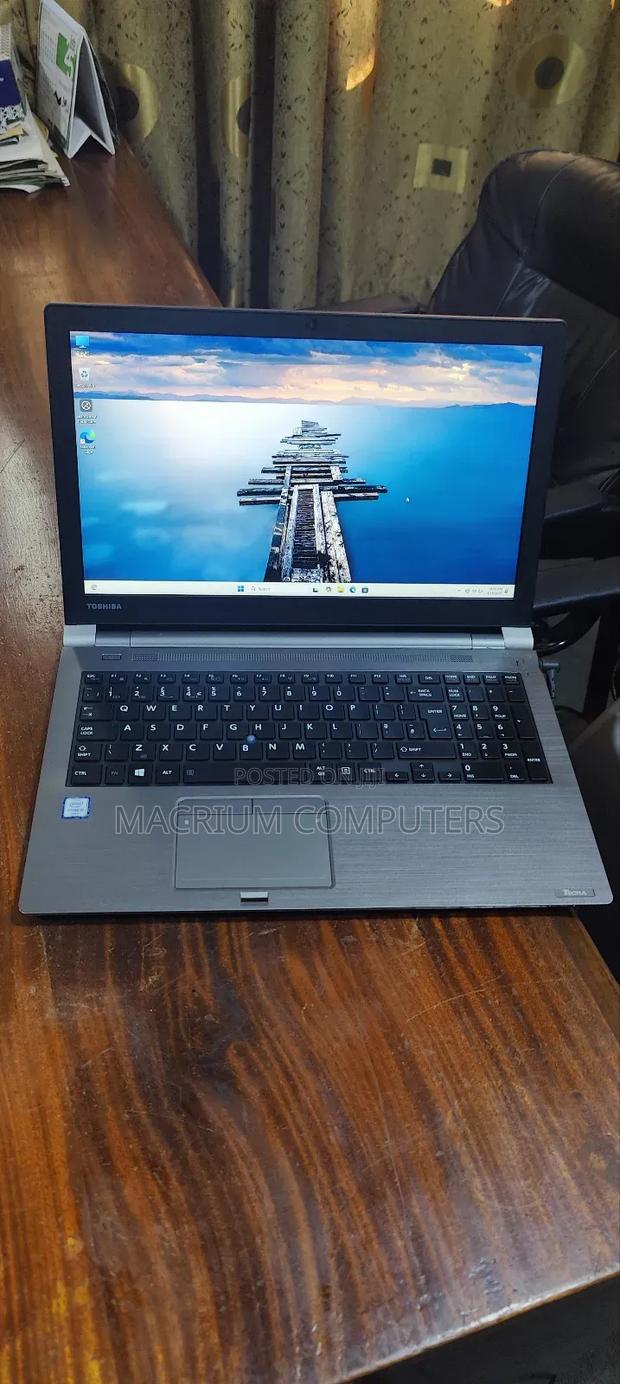 Laptop Toshiba Tecra Z50 8GB Intel Core i5 SSD 256GB · Photo 1