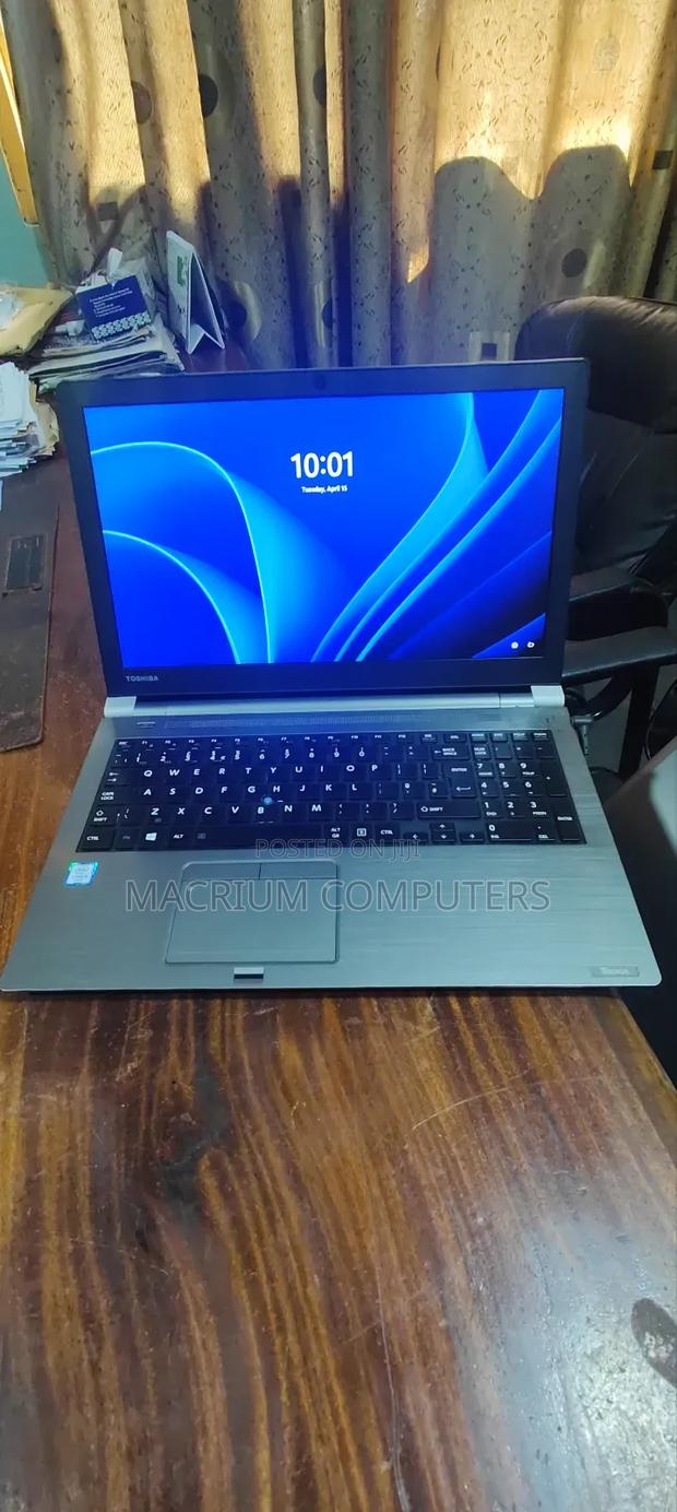 Laptop Toshiba Tecra Z50 8GB Intel Core i5 SSD 256GB · Photo 2