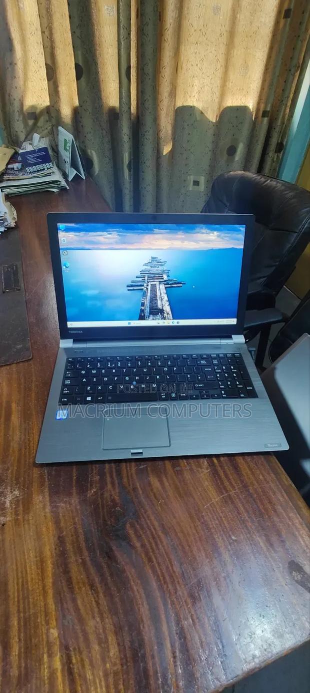 Laptop Toshiba Tecra Z50 8GB Intel Core i5 SSD 256GB · Photo 4