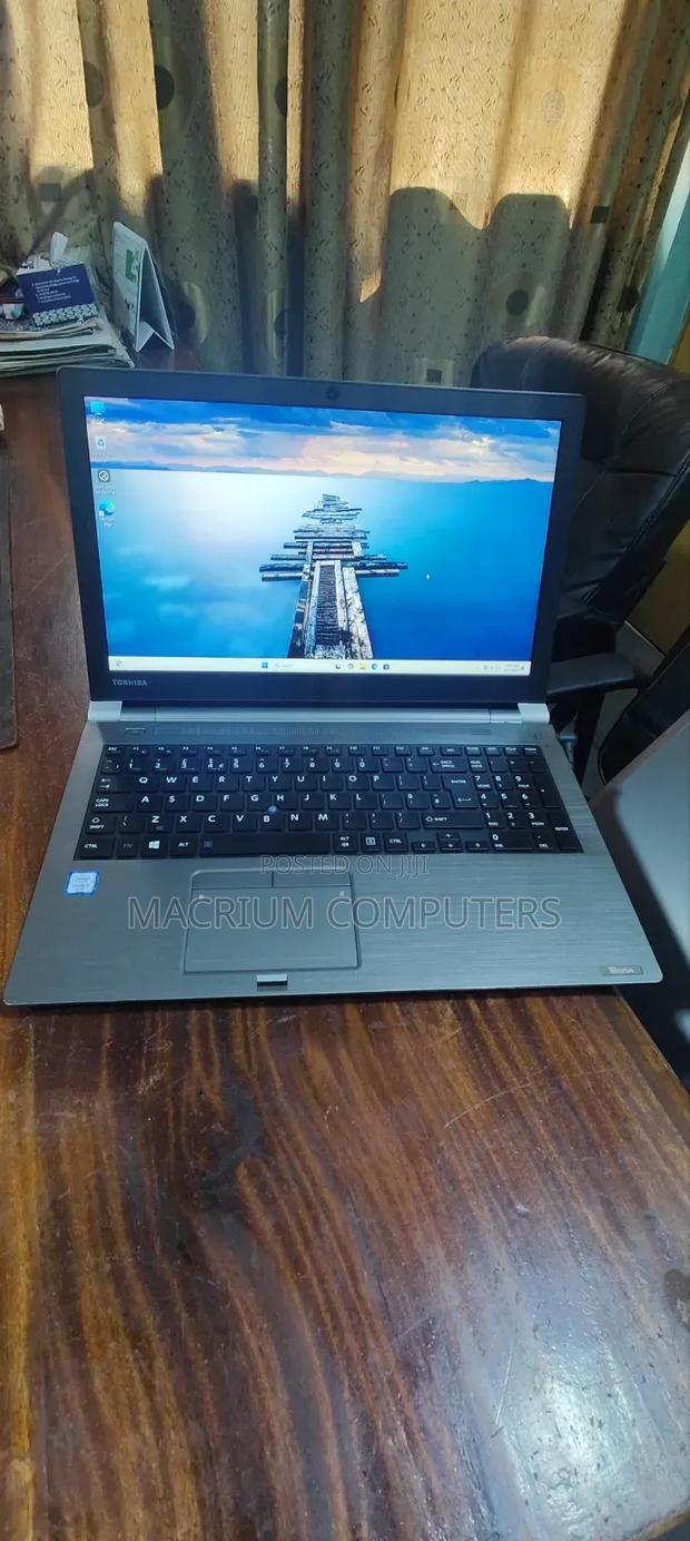 Laptop Toshiba Tecra Z50 8GB Intel Core i5 SSD 256GB · Photo 6