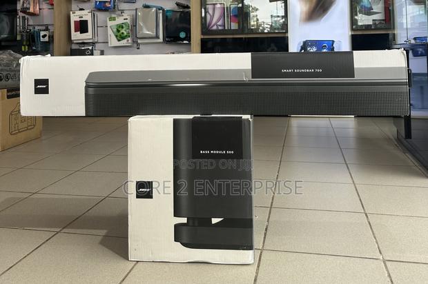 Bose Smart Soundbar 700 With Bass Module 500 · Photo 1
