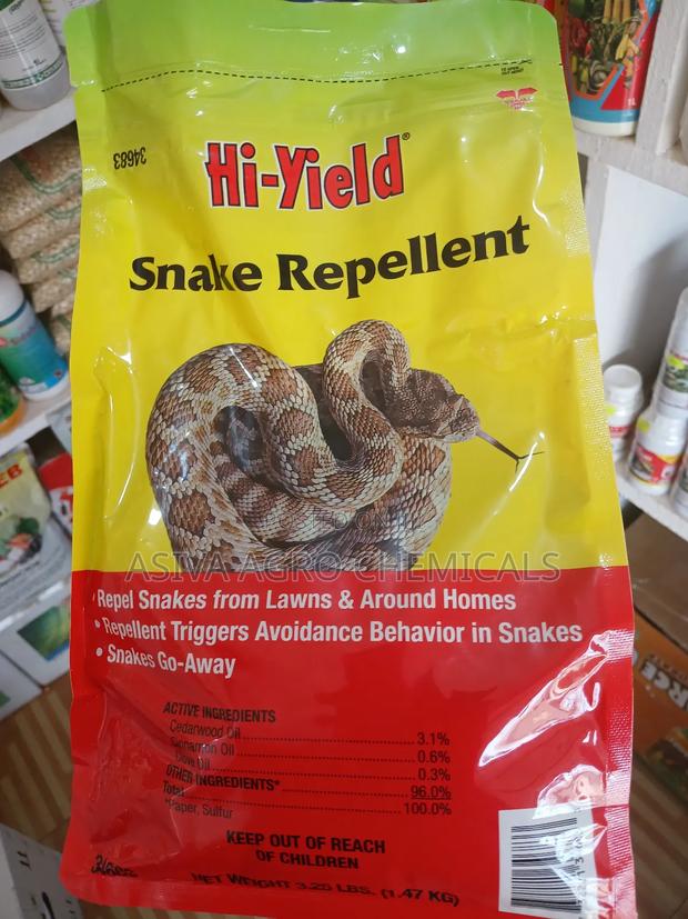 Hi-Yield Snake Repellent Powder · Photo 2