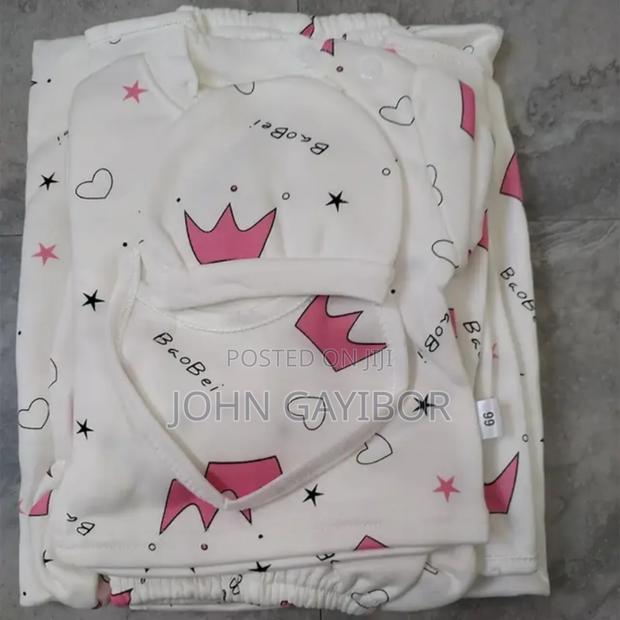 Baby Gifts Clothes Set. · Photo 2