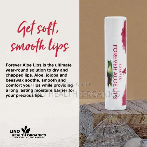 Forever Aloe Lips Stick · Photo 1