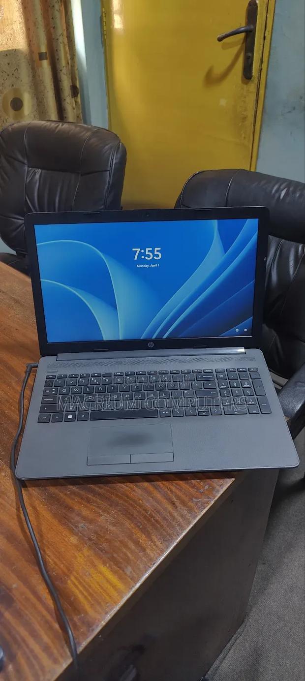Laptop HP 250 G7 8GB Intel Core i5 HDD 500GB · Photo 2