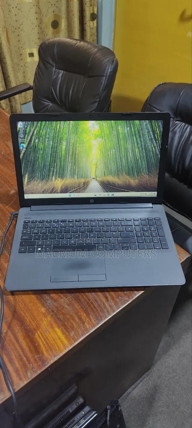 Laptop HP 250 G7 8GB Intel Core i5 HDD 500GB · Photo 3