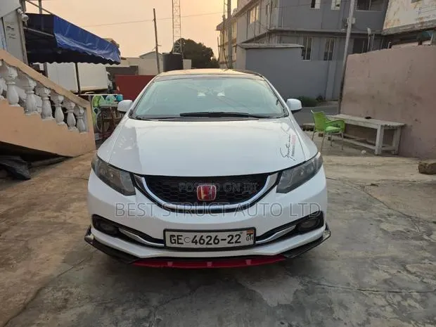 Honda Civic LX 4dr Sedan (1.8L 4cyl 5M) 2014 White · Photo 1