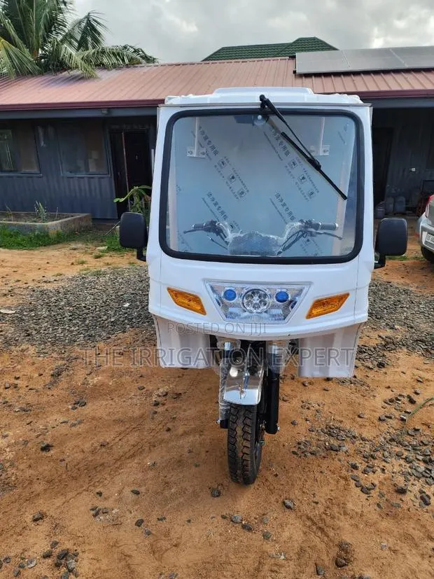 New Motorcycle 2024 White · Photo 1