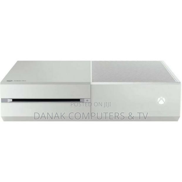 Xbox One Console White · Photo 1
