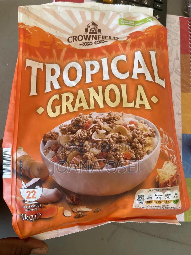 Tropical Granola · Photo 1