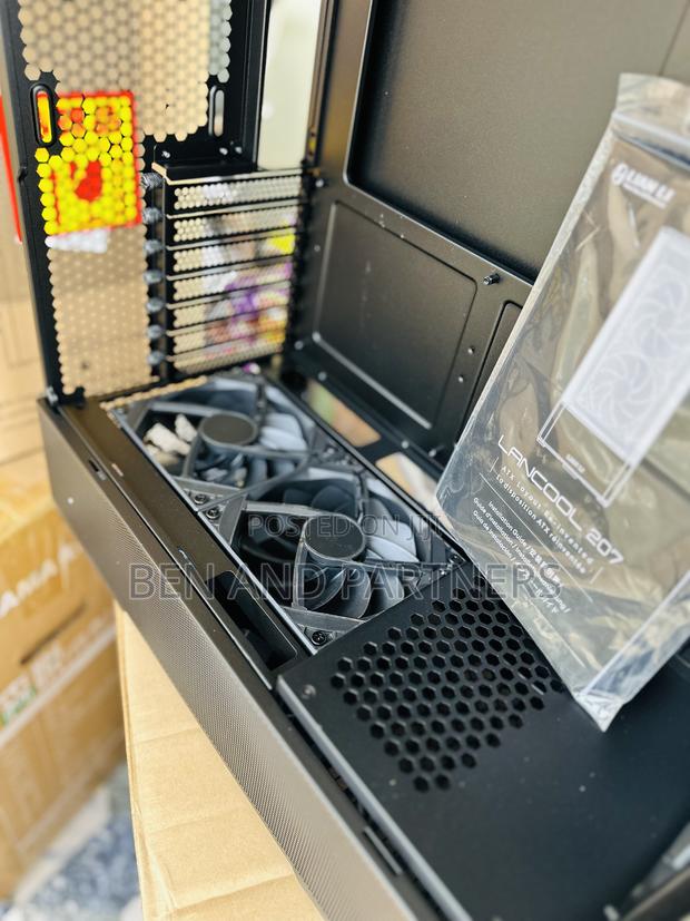 Lian Li Lancool 207 Atx Case With 4-fans · Photo 7