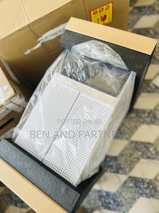 Valkyrie Vk02 Lcd Pc Case, With 10.1" Lcd Screen, White · Photo 2