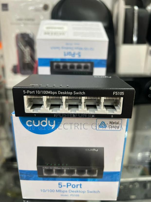 5 Port Network Switch · Photo 3