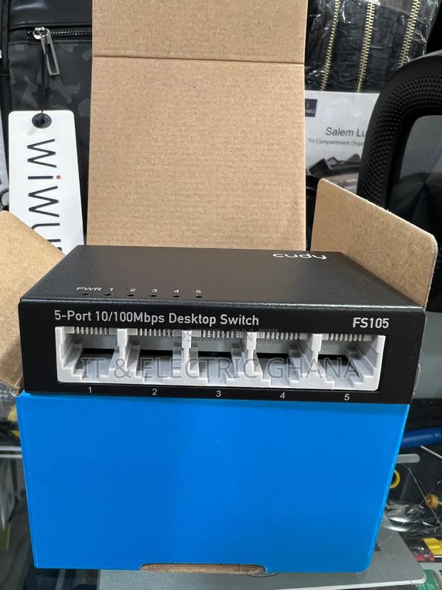 5 Port Network Switch · Photo 4