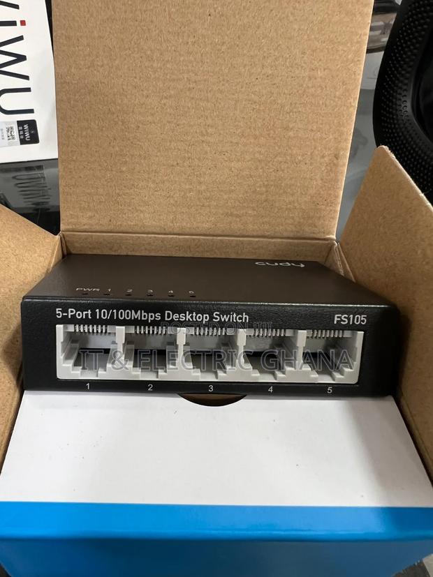 5 Port Network Switch · Photo 5