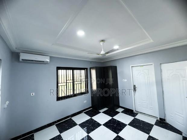 2bdrm Block of Flats in Lake Side Estate for rent · Photo 3