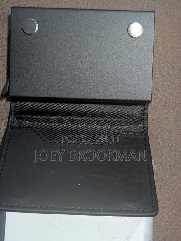 Anti Theft Rfid Credit Card Holder Smart Minimalist Wallet · Photo 4