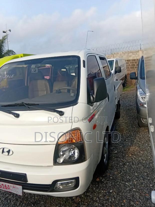 2014 Hyundai Porter 2 Double Cabin Automatic · Photo 2