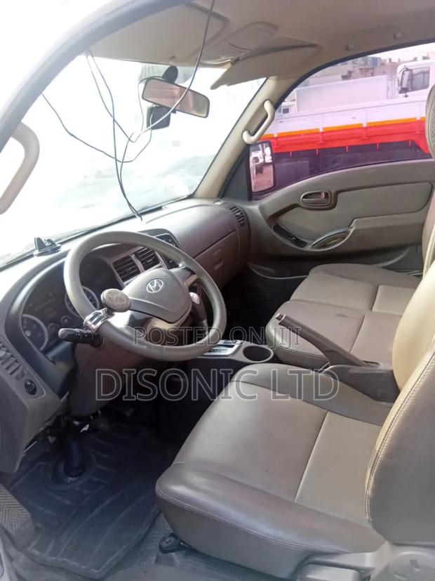 2014 Hyundai Porter 2 Double Cabin Automatic · Photo 5