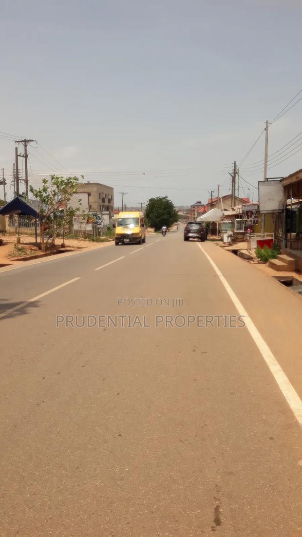 3bdrm House in Gbawe for sale · Photo 3