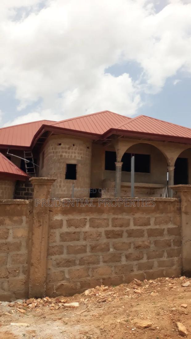 3bdrm House in Gbawe for sale · Photo 7