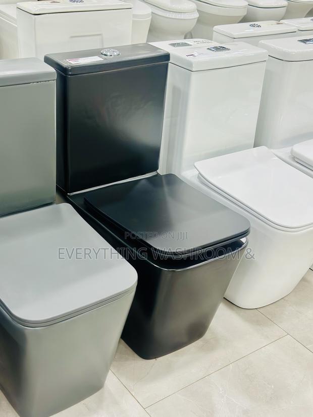 Matt Black Water Closet_black Wc · Photo 1