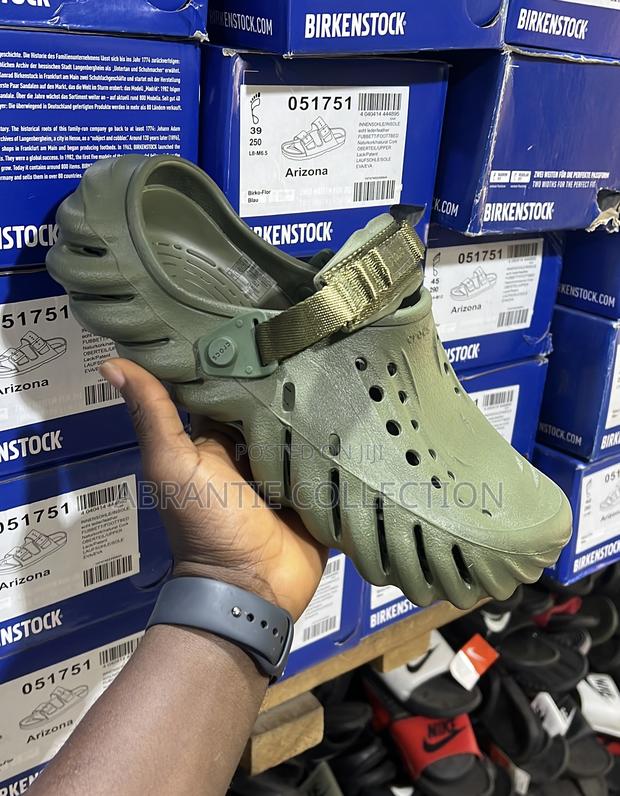 Crocs Unisex Echo Clog Green · Photo 2