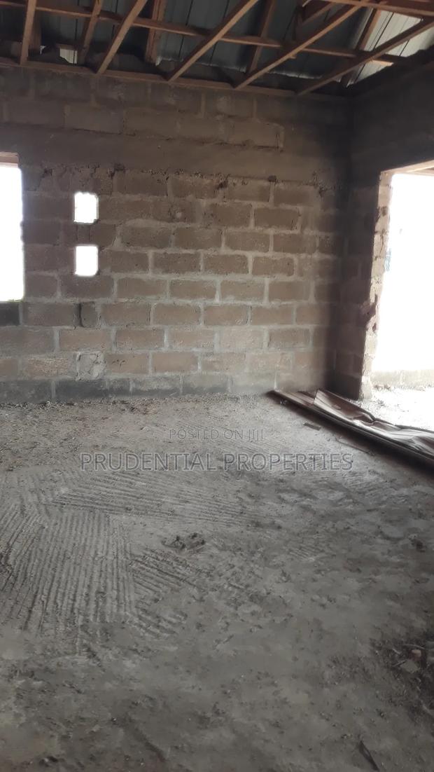 8bdrm House in Gbawe for sale · Photo 5