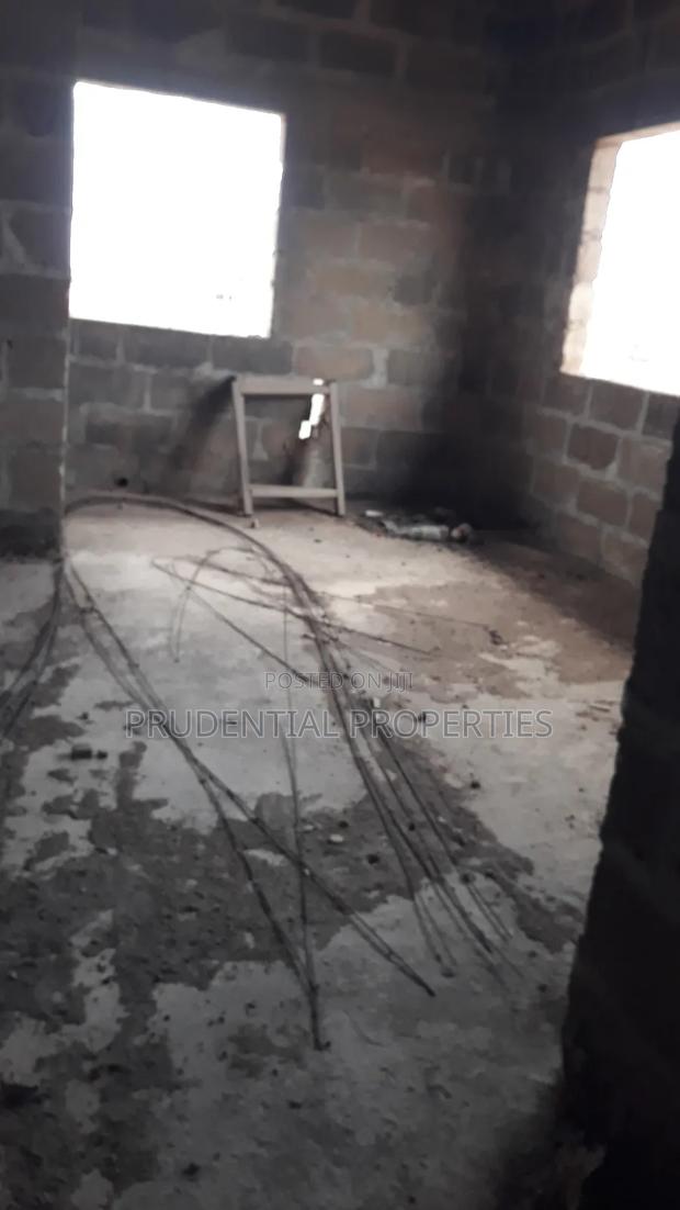 8bdrm House in Gbawe for sale · Photo 7