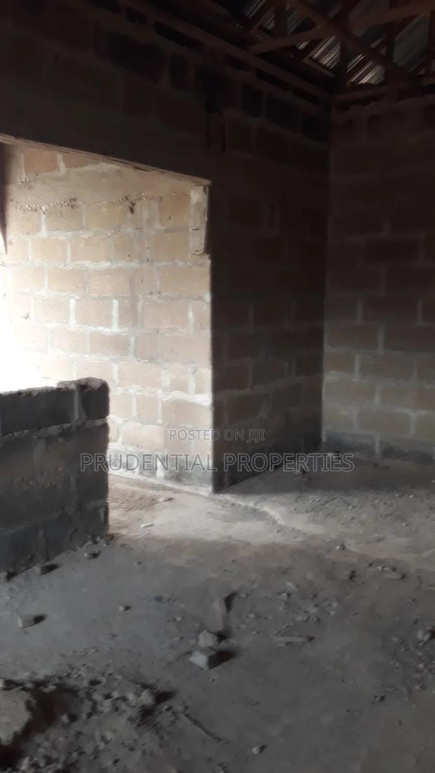8bdrm House in Gbawe for sale · Photo 8