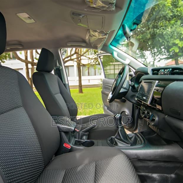 Nissan Hardbody Pick Up for Rent Come With a Driver · Photo 6