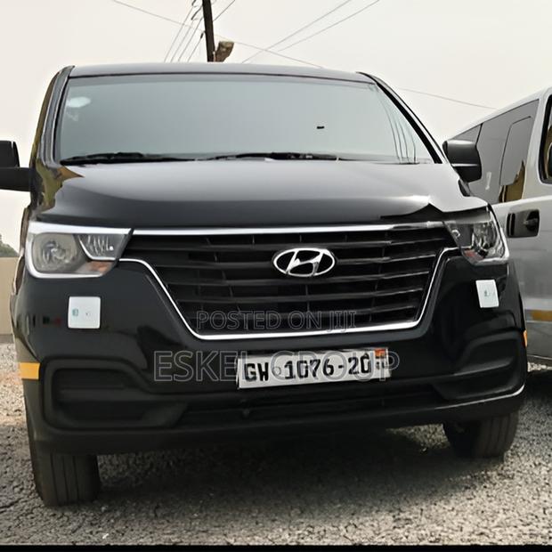 Hyundai H1 for Rent Come With a Driver · Photo 1