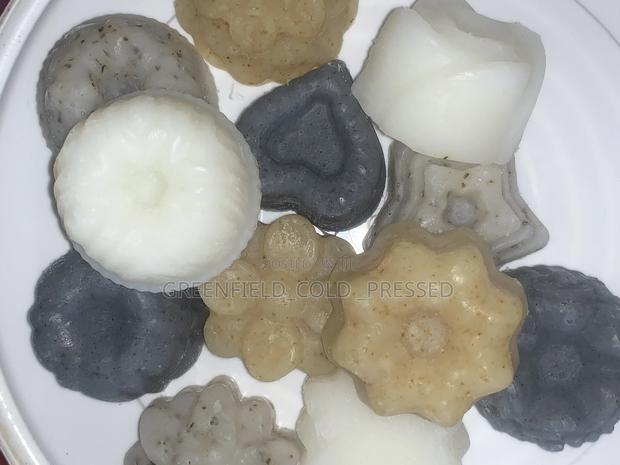Coconut Oil Soap · Photo 4