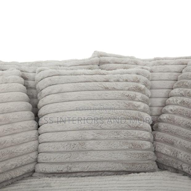 Super Sized Sleeper Sofa/Sofa Bed · Photo 6