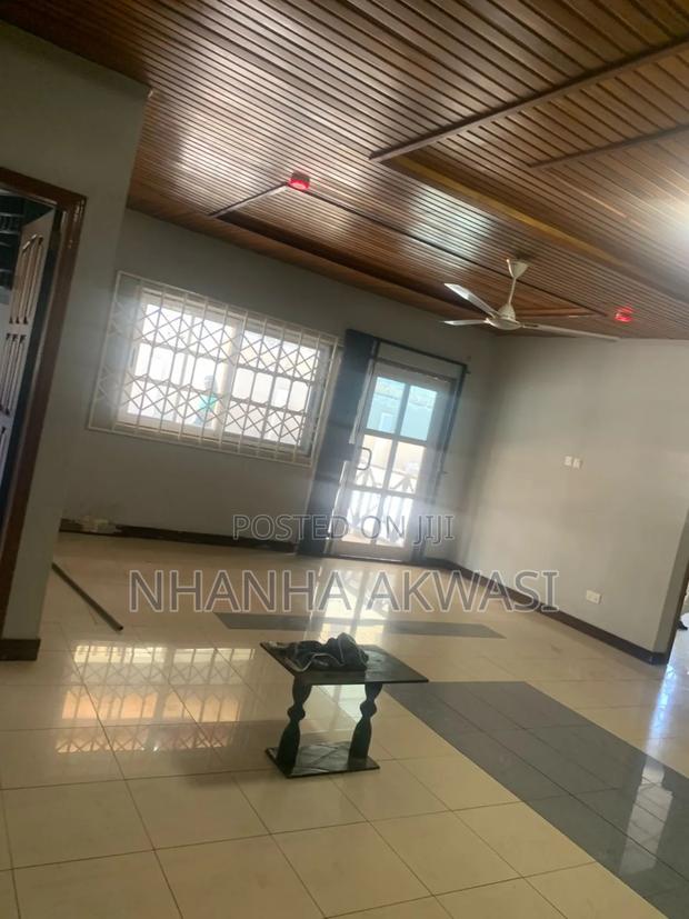 3bdrm Apartment in Lashibi, Tema Metropolitan for rent · Photo 4
