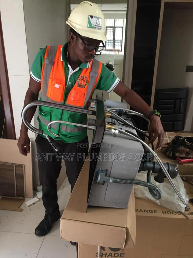 Professional Plumbers · Photo 1