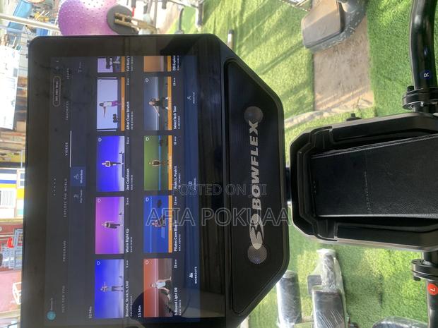Bowflex Elliptical Tablet Screen 150kg · Photo 2