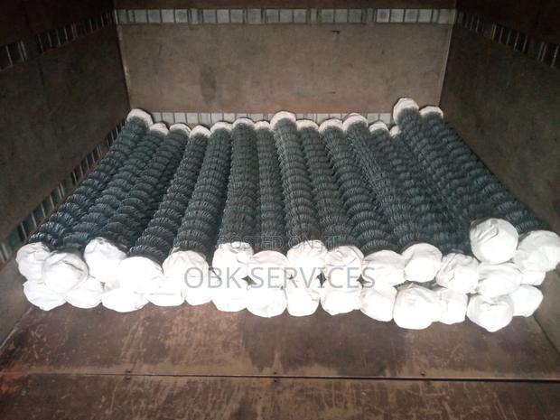 Chainlink Mesh · Photo 3