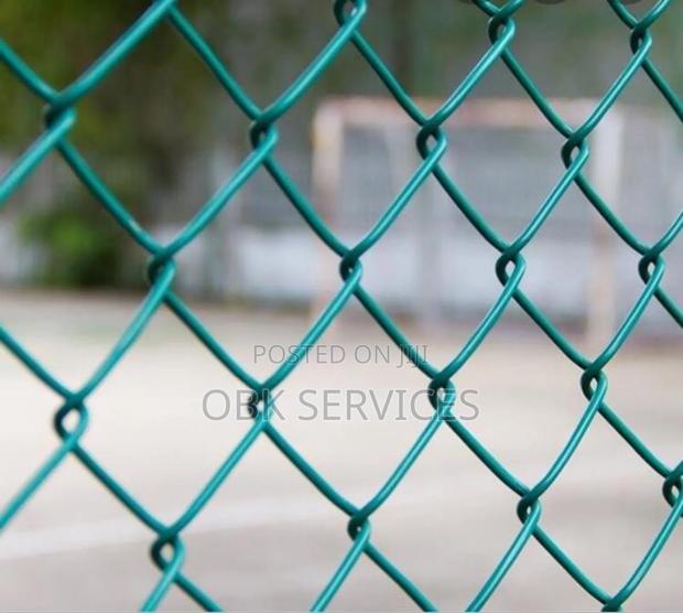 Chainlink Mesh · Photo 1