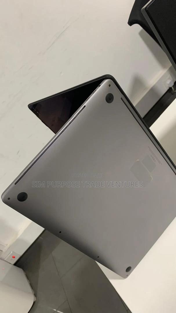 Laptop Apple MacBook Pro 2019 16GB Intel Core i7 SSD 500GB · Photo 1