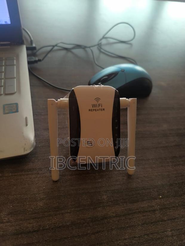 Wifi Range Extender · Photo 1