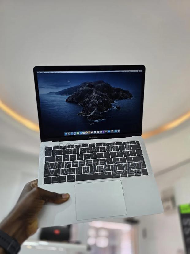 Laptop Apple MacBook Air 2019 8GB Intel Core I5 SSD 128GB · Photo 7