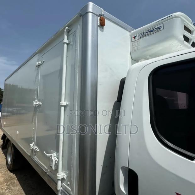 2015 Hyundai Mighty Freezer · Photo 2