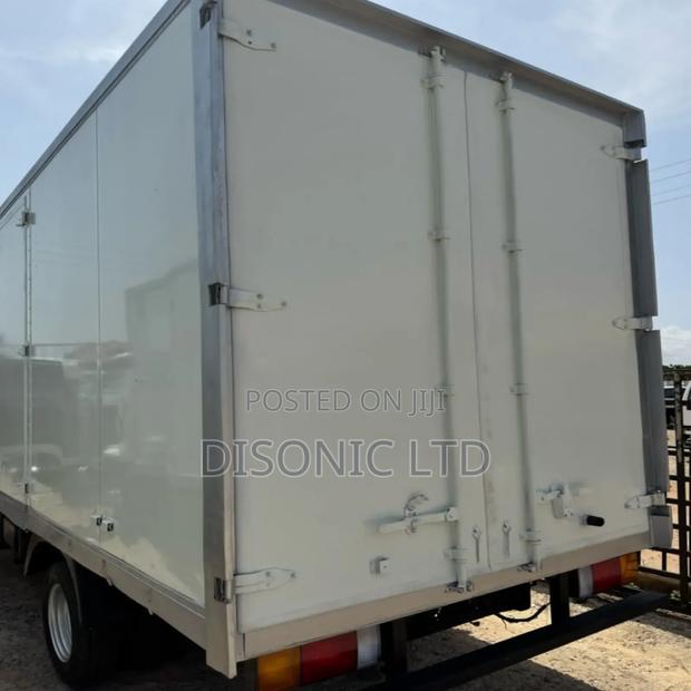 2015 Hyundai Mighty Freezer · Photo 4