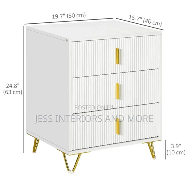 3 Drawer Bedside Table · Photo 3