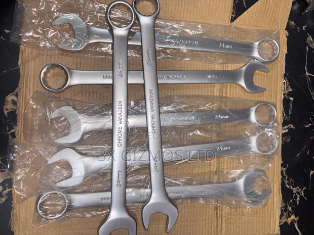 24mm Combination Spanner. · Photo 1