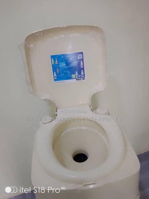 Thetford Porta Potty, Portable Toilet · Photo 5